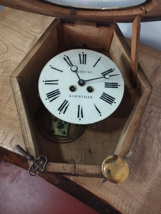 Reloj Ojo de Buey Ovalado