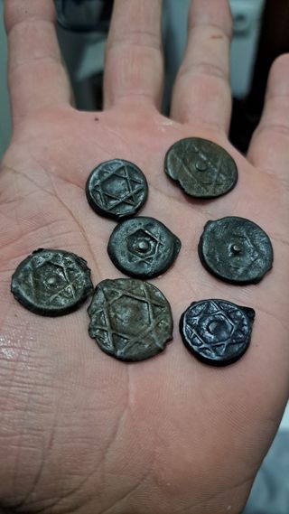 Monedas antiguas 6 unidas en bastante buen estado