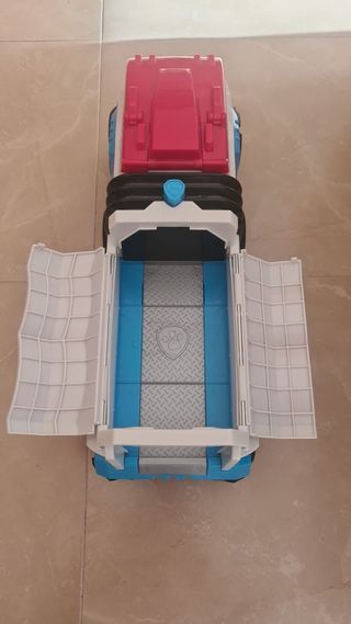 Camion patrulla canina dinosaurio