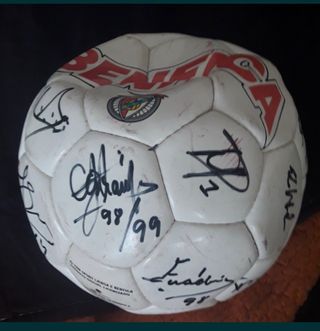 Camisola Shell adidas Benfica + bola  ass. Eusebio