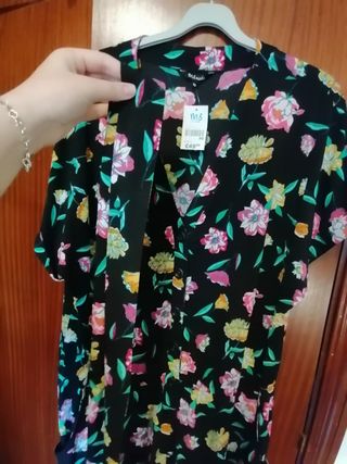 Mono negro con estampado de flores mujer fiesta