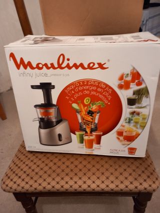 Separa lapiel y los pipos de la fruta