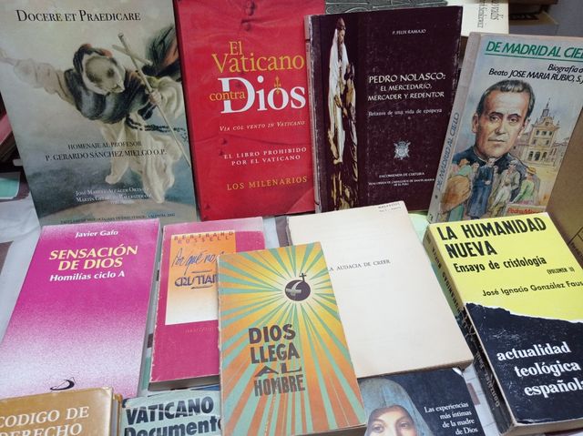 Lote25 libros de religión
