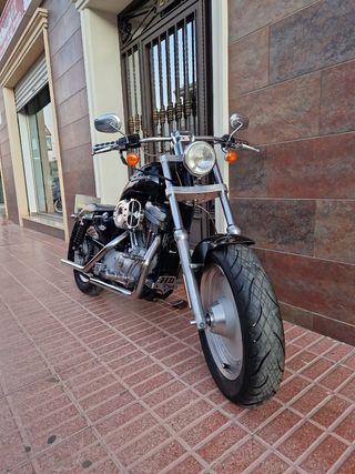 HARLEY DAVIDSON 883