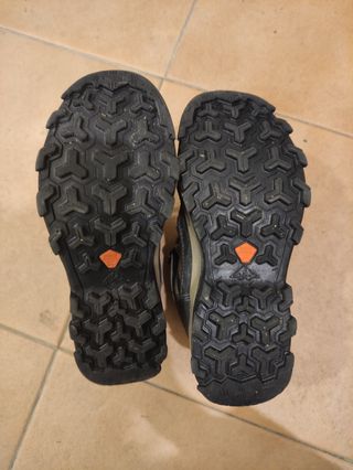 Botas montaña Quechua