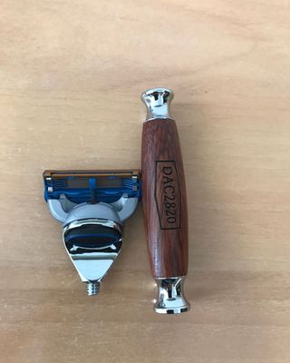 Maquinilla de afeitar cabezal 5 ojas.