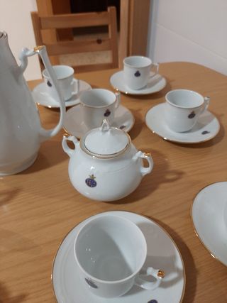 Juego de cafe de porcelana de 12.