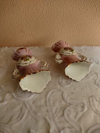 2 JARRONES SIGLO XIX