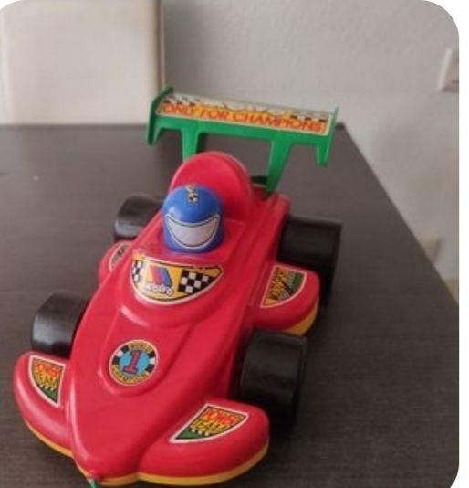Coche de carreras infantil Molto