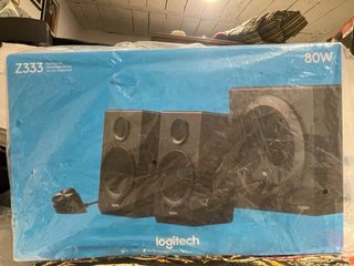 Sistema de altavoces con subwoofer