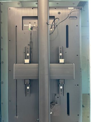 MONITOR LG 55UHSF-H CON SOPORTE