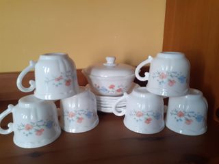 Juego arcopal con azucarero