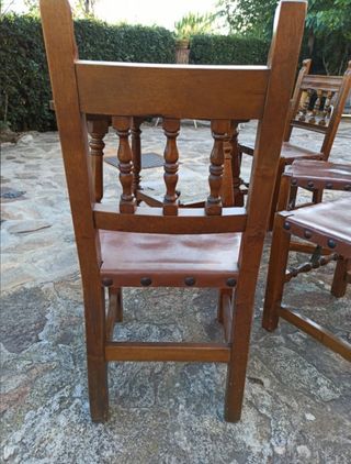 Juego Mesa y Sillas de Comedor en Madera