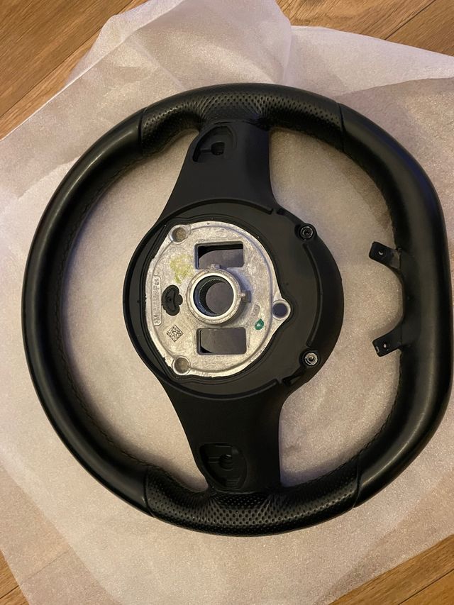 volante mercedes amg