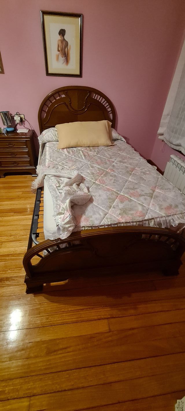 TODO: Cama completa, somier, colchón regalo
