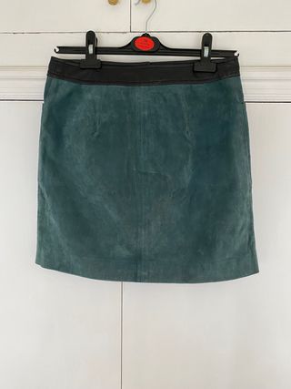 minifalda de piel de mango