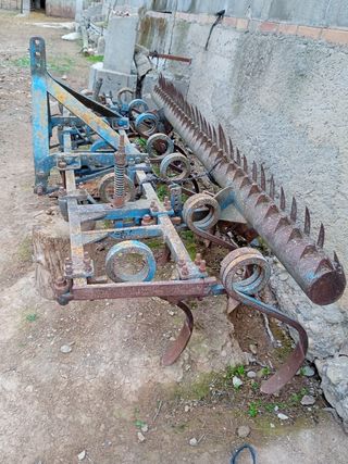 Arado cultivador