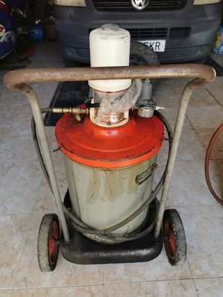 Maquina de engrase y Valvulina