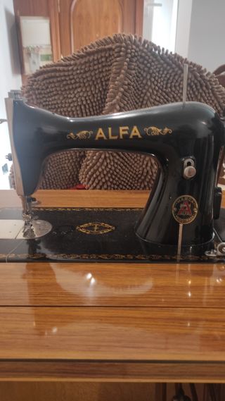 maquina coser Alfa
