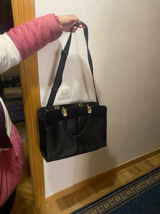 portadocumentos de Mujer