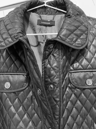 chaqueta negra poco acolchada Lasserre