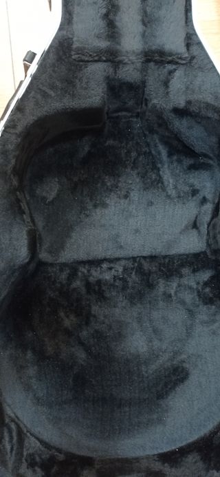 Estuche para guitarra acústica