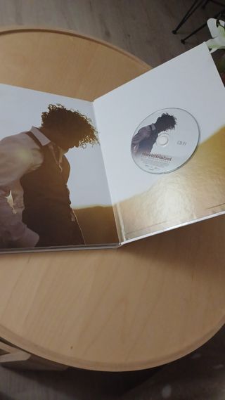 David bisbal.libro+2cds+Dvd.edición especial