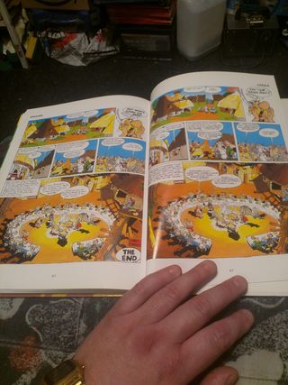 Astérix en inglés y catalán Tebeo