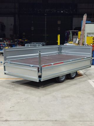 remolque doble eje ruedas dentro caja