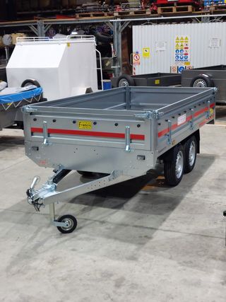 remolque doble eje ruedas dentro caja