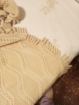Urge vender. Colcha ganchillo Vintage