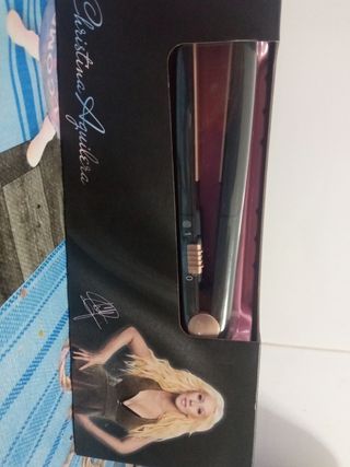 Vendo plancha mini Christina Aguilera