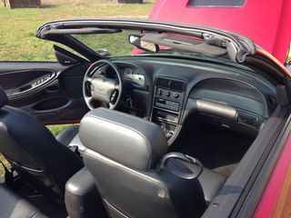 Ford Mustang 2000