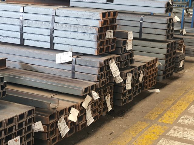 Se fabrican rejas,puertas,barandas,cubiertas