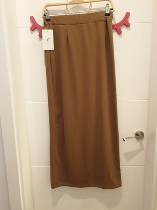 Falda larga camel