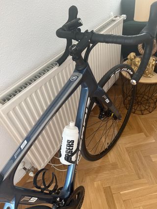 Bicicleta carretera carbono mendiz f9