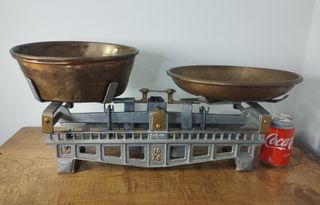 Antigua Balanza de Dos Platos Gris de 10kg