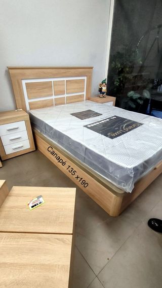 DISPONIBLE CANAPÉ MAS COLCHÓN DISPONIBLE