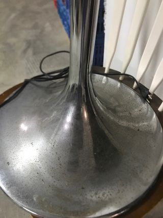 Antigua radio diseñador francés