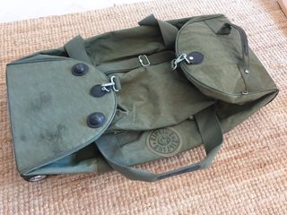 Maleta Kipling de viaje con ruedas