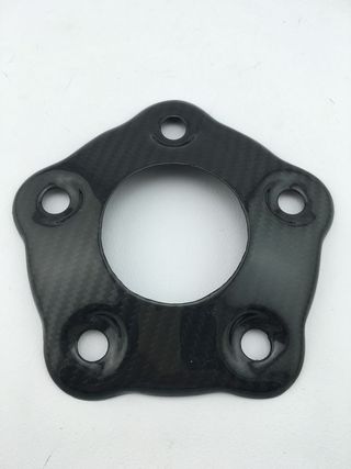 TAPA TRASERA DE CADENA CARBONO DUCATI HYPERMOTARD