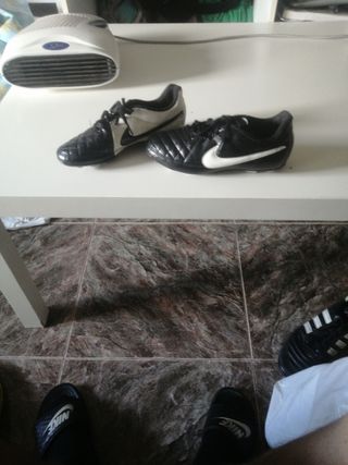 Botas de fútbol