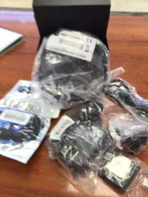 MOTOROLA Z8 + AURICULARES BLUETOOTH