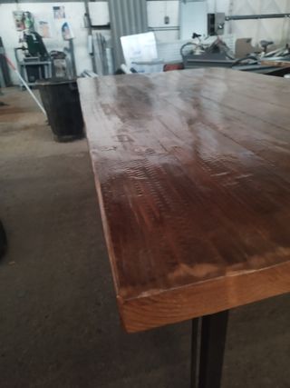 Mesa madera con patas de acero