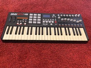 TECLADO MIDI AKAY MPK49