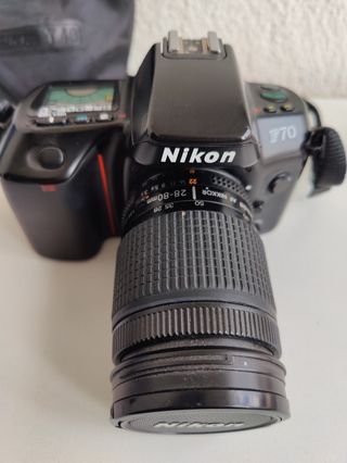 Nikon F70 Reflex analógica