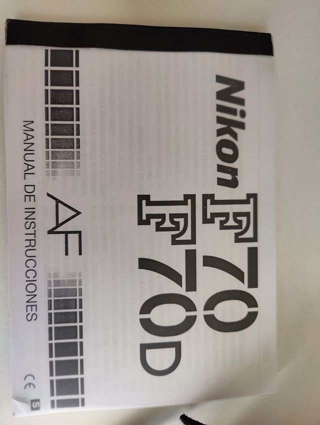 Nikon F70 Reflex analógica