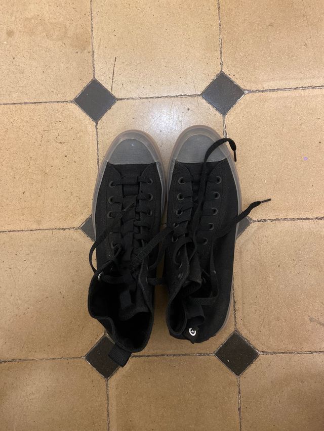 CONVERSE NEGRAS 