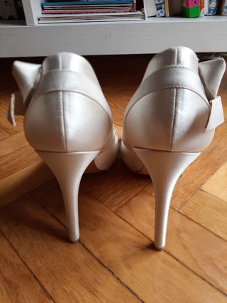 Zapatos de salón Badgley Mischka