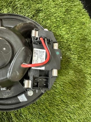 CAJA-PEDAL-CALEFACCION-TAPA AUDI A3 8P  3P 2007